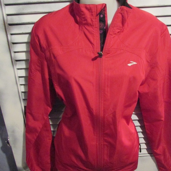 brooks running jacket gold